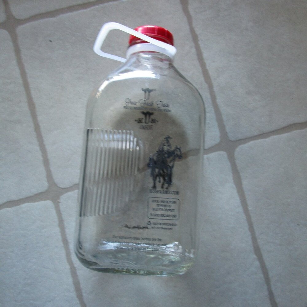 Stanpac 64 oz. Clear Glass Milk Bottle W/ Reuseable Snap on and Plastic Cap